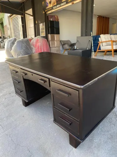 Mesa para escritório de madeira