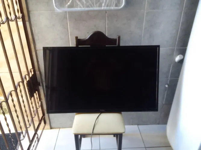 Televisão _ Philco 40 polegadas