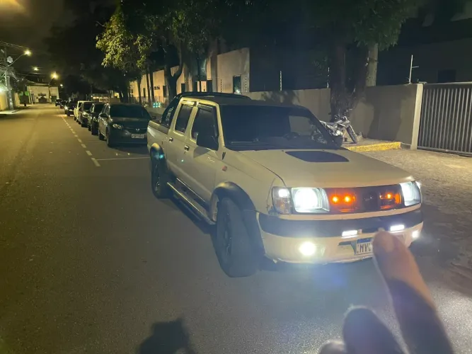 Nissan Frontier XE/ XE Tit. CD 4X4 2.8 TDI Dies 2002