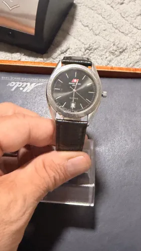 Relógio Swiss Army original suíço modelo clássico elegante.