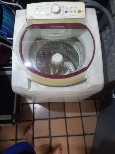 MÁQUINA DE LAVAR ROUPAS BRASTEMP