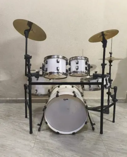 Bateria Rmv rack bumbo 18 completa parcelo no cartão