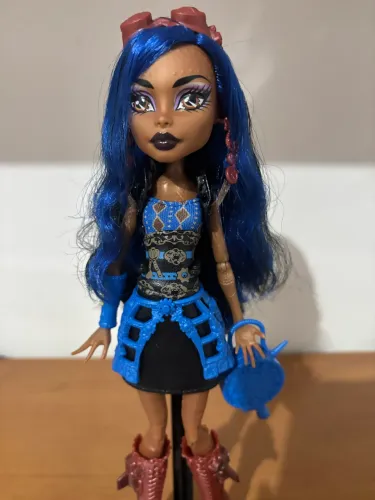Monster High Robecca Stean Creeproduction 