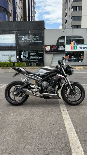 Triumph Street Triple 765 RS 2017