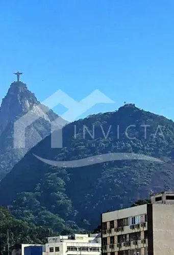 Apartamento com Vista para o Cristo em Localização Privilegiada no Flamengo