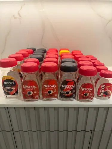 Pote de vidro de Nescafé (vazio)