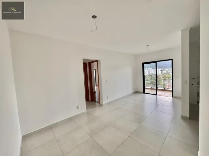 Cobertura para Venda em Ubatuba, Centro, 2 dormitórios, 2 suítes, 3 banheiros, 1 vaga