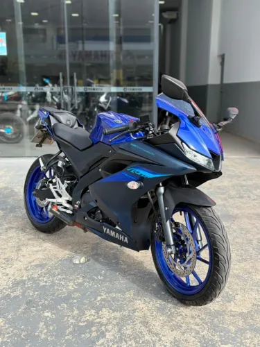 R15 YAMAHA 2025 BAIXO KM