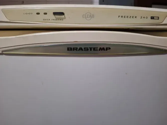 Freezer Brastemp Clean 240 litros