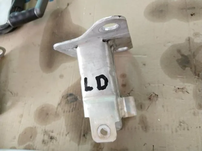 Suporte Alma Para Choque LD dianteiro Megane 2010 Original