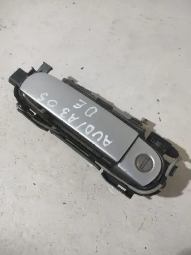 Maçaneta externa dianteiro  esquerdo   Audi A3 2005 4p