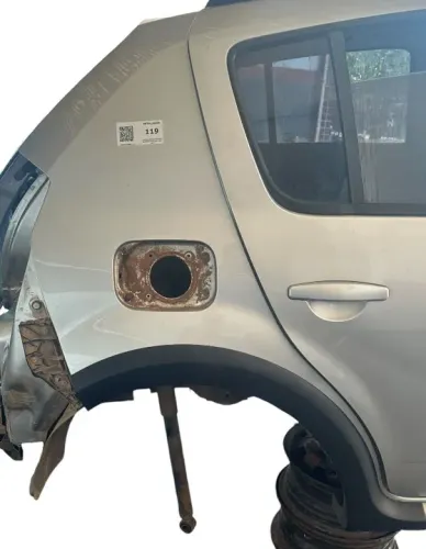 Lateral direita Renault Sandero Stepway 2009 2014