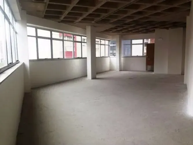 Andar corrido no Funcionários, 04 vagas