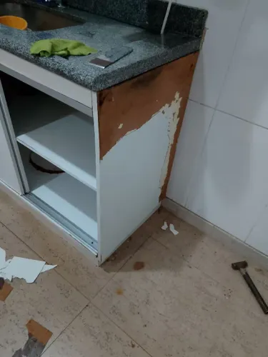 FABRICAÇÃO E REFORMAS DE MÓVEIS