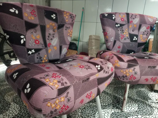 DUAS LINDA POLTRONAS