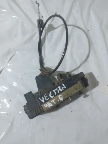Fechadura traseira direito Vectra 98