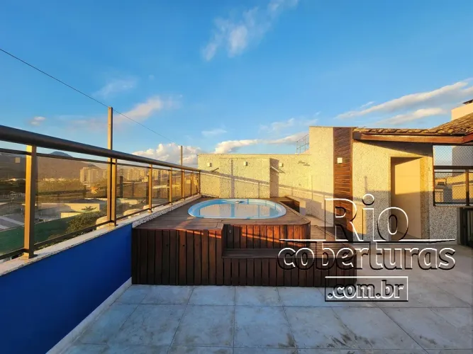 Cobertura à venda no Recreio dos Bandeirantes. Duplex. 3 Quartos.
