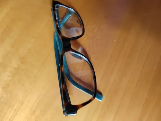 Óculos Lacoste Original  Ótimo estado 