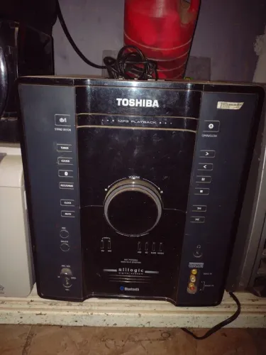 Vendo som com defeito para retirada de peças ou recuperação 