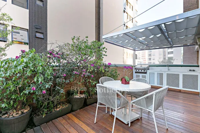 Apartamento com varanda gourmet e planta otimizada próximo ao metrô Oscar Freire
