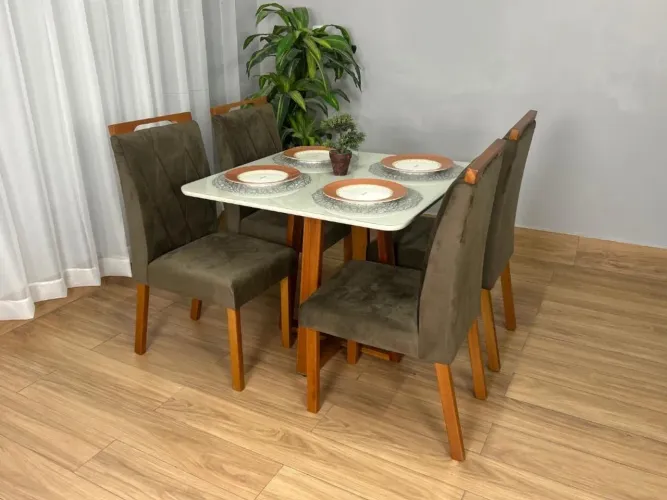 Mesa de Jantar Bali 90×90 Com 4 Cadeiras Isa Madeira Maciça- Produto Novo