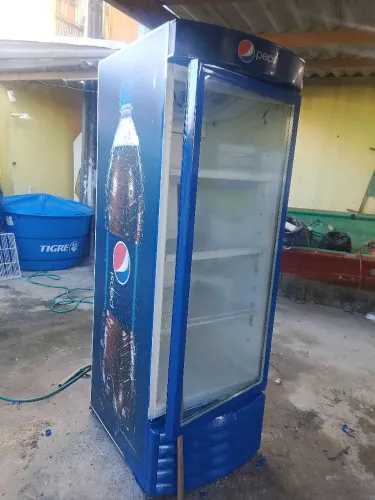 Geladeira Expositora Pepsi - Ideal para o seu negócio!