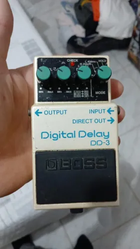 Pedaleira BOSS delay DD-3