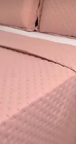 Vendo cobre leito casal rose