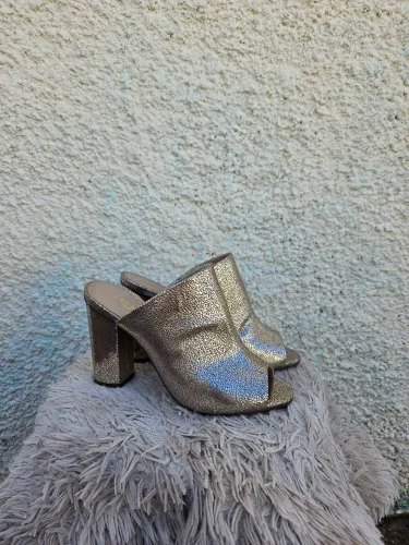 Sandália metalizada 37 - Arezzo