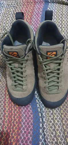 Tênis Five Ten Adidas (Escalada/caminhada) 