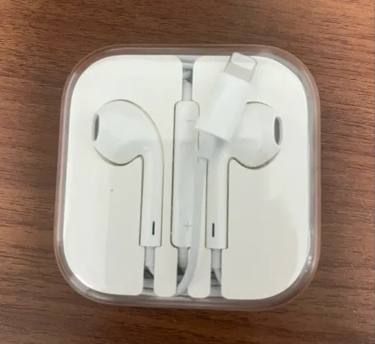 Fone de ouvido com fio Apple