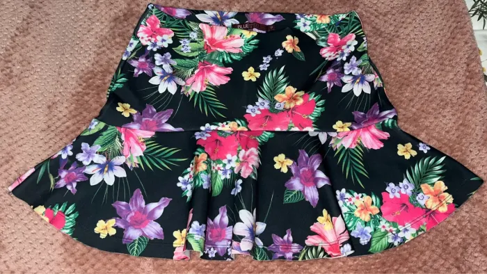 Saia curta floral