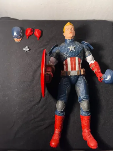 Action Figure Capitão América - Vários Acessórios