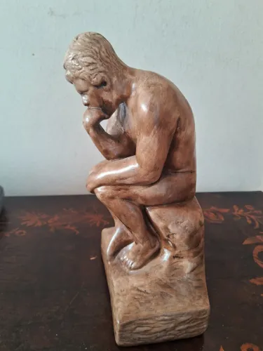 Escultura O Pensador - Decoração Elegante