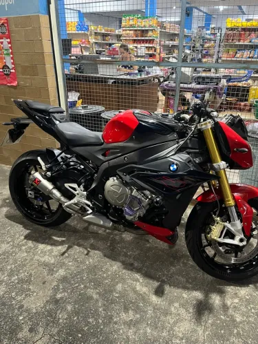 S1000r 2019 vendo ou troca com volta, vendo também o ágio