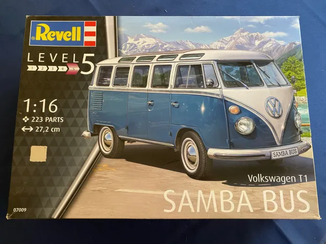 KIT DE MONTAR VW KOMBI T1 - SAMBA BUS (Revell 1:16)