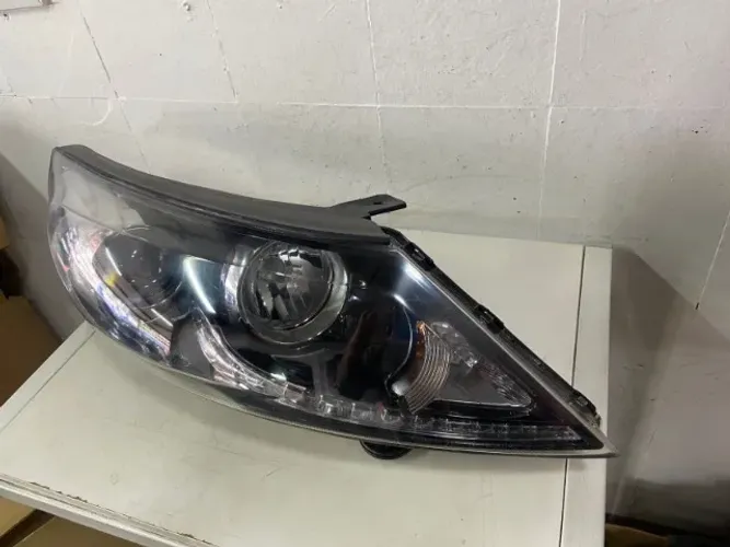 Farol Kia Sportage c/ led (direito)