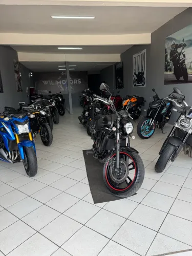 Vulcan 650 2022 4 mil km apenas aceito troca e financio 