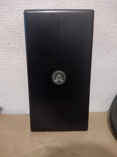 Caixa premium de madeira vinho -Familia Valduga 