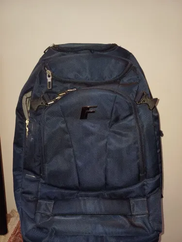 Mochila Azul com rodinhas Fico