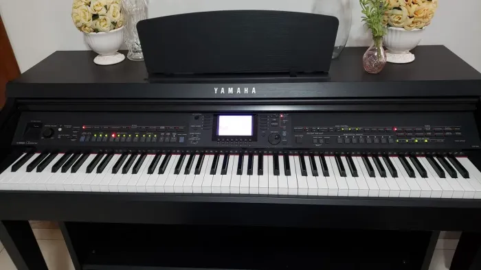 Piano yamaha cvp 601B