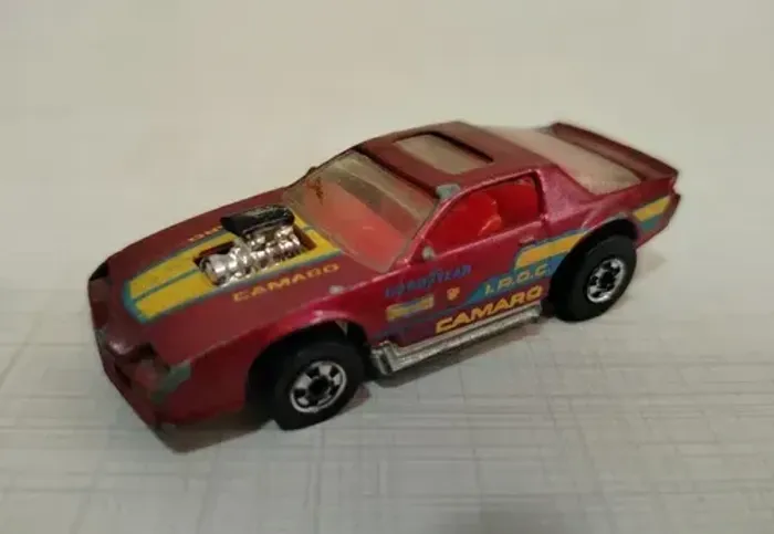 Miniatura Blown Camaro 1983 Hot Wheels 1/64