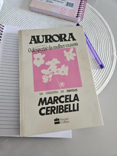 Livro Aurora - Marcela Ceribelli