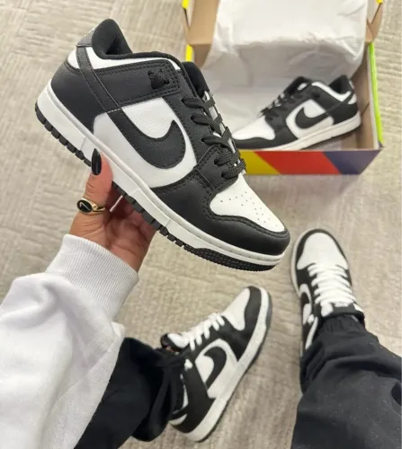 Nike Dunk Low - Branco e Preto