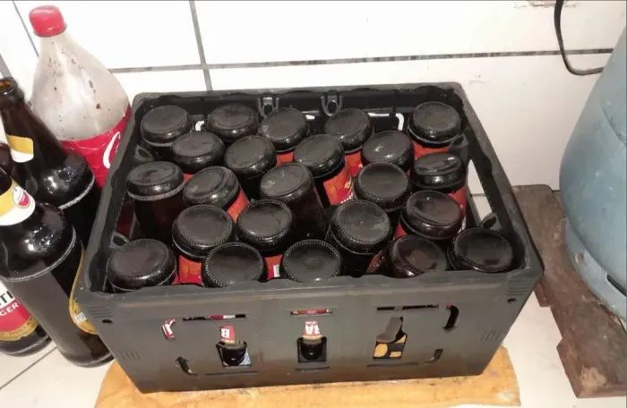 Caixa para transporte de garrafas