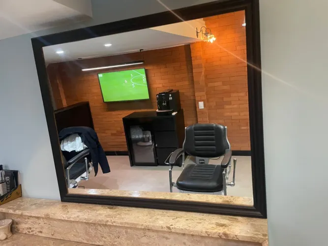 Espelho para barbearia e salão 