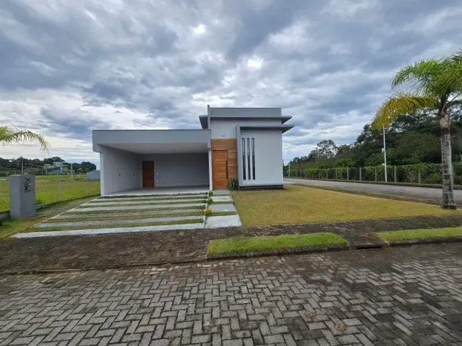 Casa no condomínio Ho?okipa, no Alto Arroio, Imbituba-SC