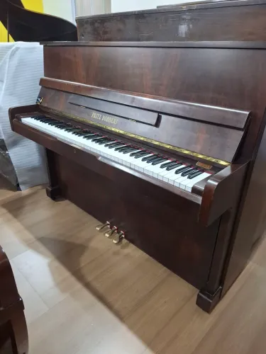 Piano Fritz Dobbert FD-112 para apartamento #piano