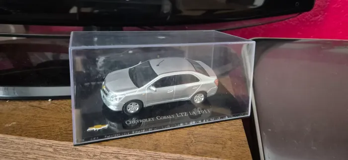 Miniatura Chevrolet Cobalt LTZ 1.4 2011