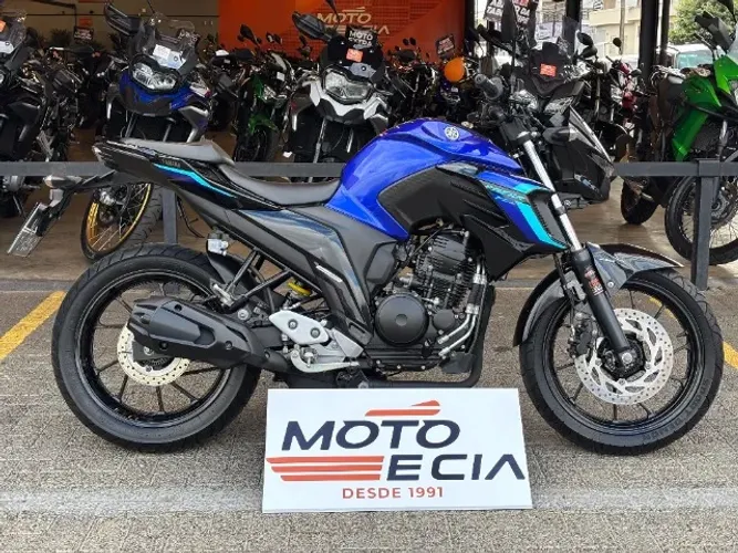 Yamaha FZ25 Fazer 2023/2024 Azul Moto e Cia
